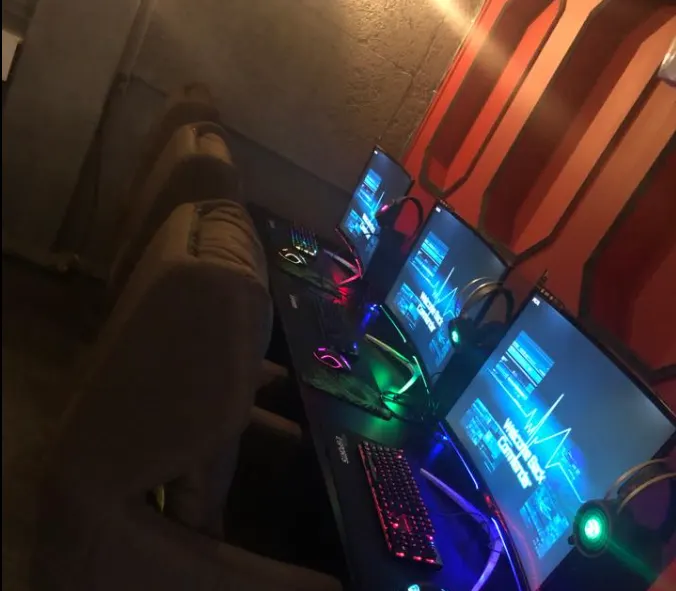 Goodspeed Cyber Café is 10 LAN Shops In S'pore That Are Dirt Cheap