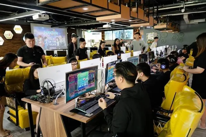 lan shops in singapore