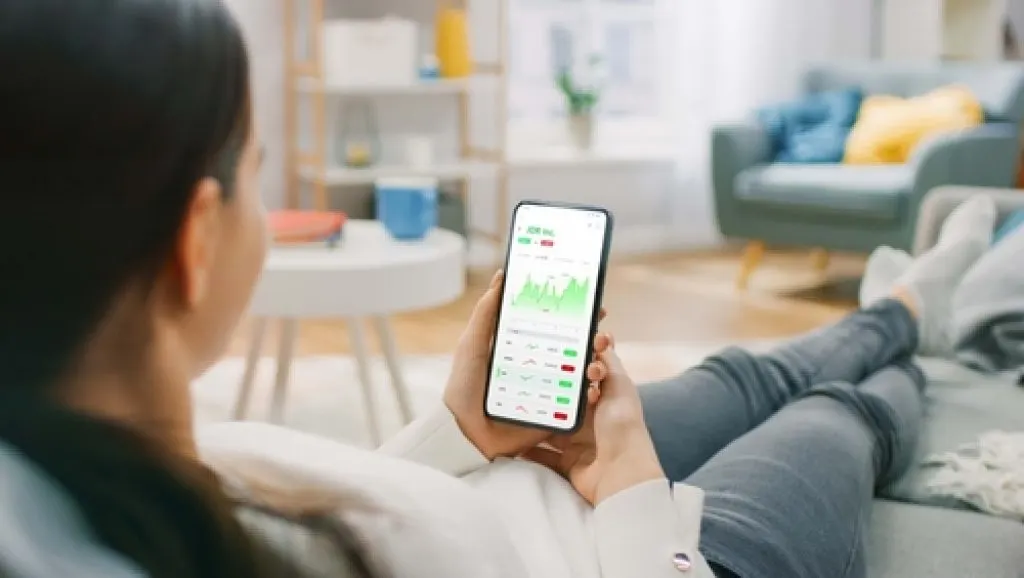 How To Start Investing In Your 20s in Singapore, where should I invest money in my 20s?, Why you should start investing in your 20s?, How much should a 20 year old have in savings?, How much money should a 25 year old have saved?, 5 Investing Tips for Your 20s, Why you should start investing in your 20s and 30s for retirement, what to invest in your 20s Singapore, aggressive investing in 20s, benefits of investing in your 20s, investing in your 20s reddit, assets to buy in your 20s, stocks to invest in in your 20s, investment portfolio for 25 year-old, how can i invest in singapore with little money,
